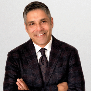 Dr. Neil Duggal, Surgeon and Founder, Synergy Disc Replacement